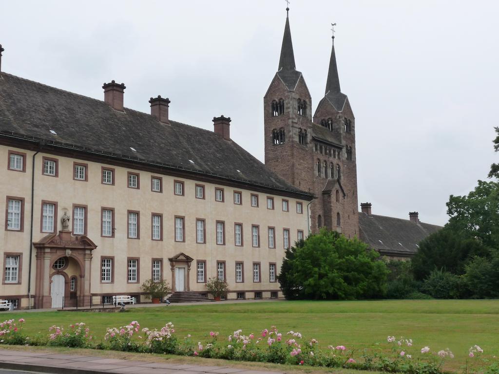 Gaestehaus Am Raeuschenberg Hoexter Exterior photo